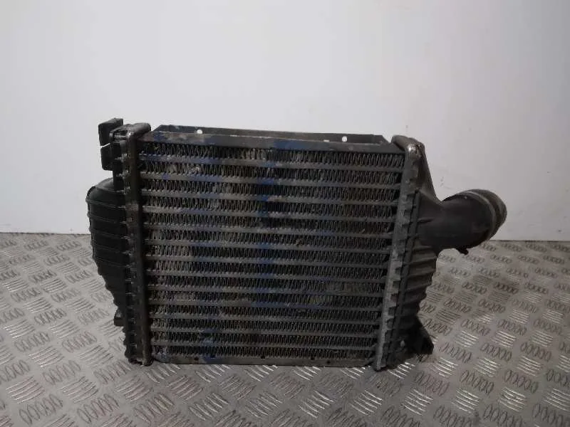 Intercooler para Mercedes-Benz Vito (W638) Combi