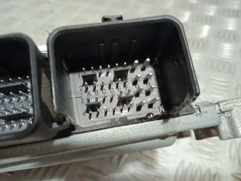 Centralita Motor Uce para Renault Megane Iv Berlina 5P