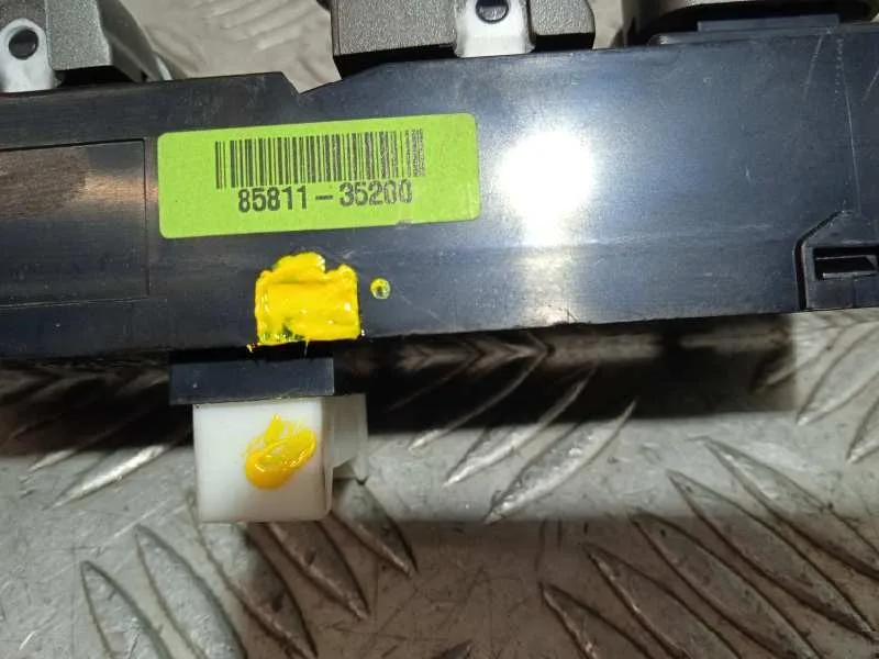 Mando Elevalunas Delantero Izquierdo para Ssangyong Tivoli