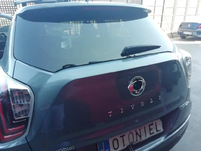 Porton Trasero para Ssangyong Tivoli