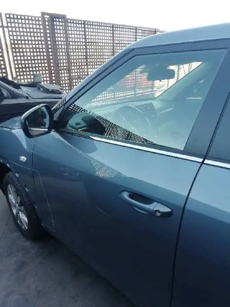 Puerta Delantera Izquierda para Ssangyong Tivoli