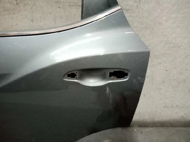 Puerta Trasera Izquierda para Ssangyong Tivoli