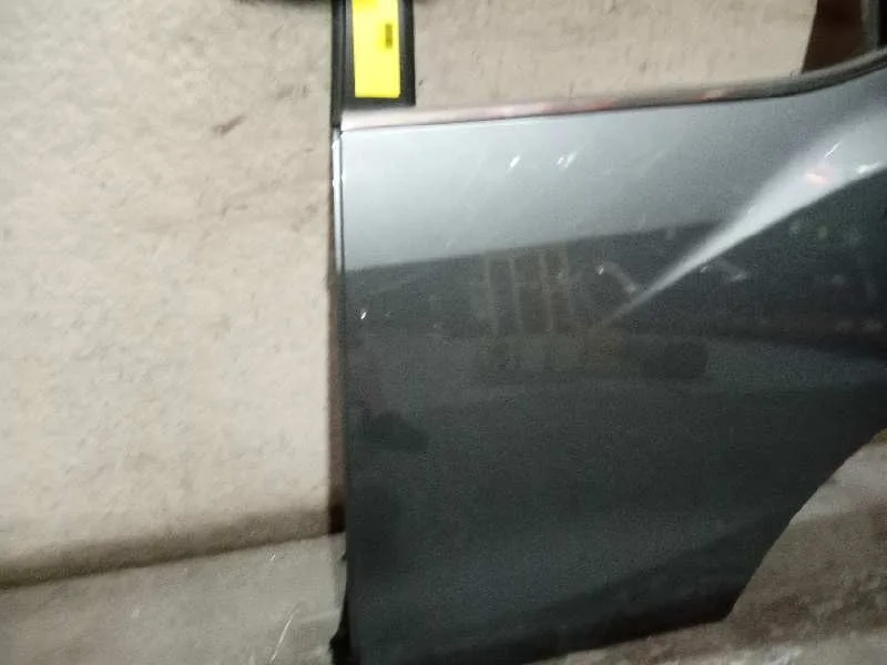 Puerta Trasera Izquierda para Ssangyong Tivoli