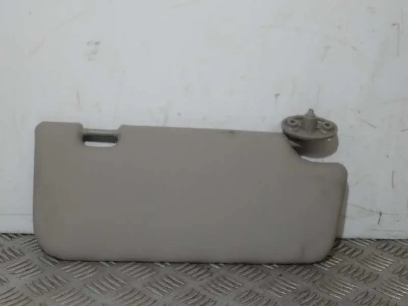 Parasol Izquierdo para Ssangyong Tivoli