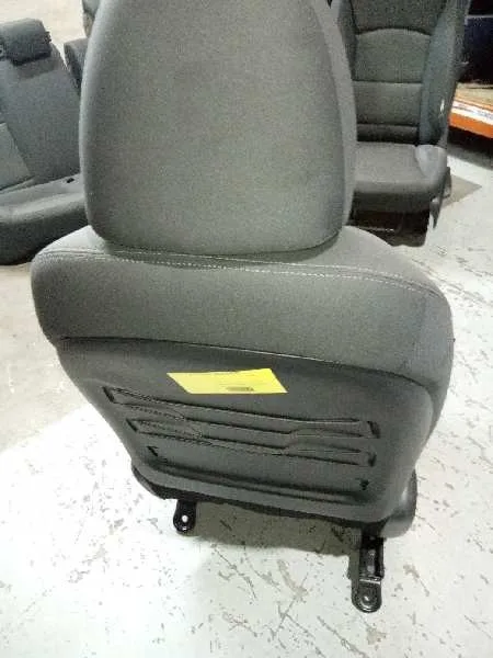 Asiento Delantero Derecho para Ssangyong Tivoli