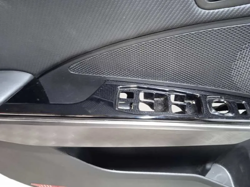Guarnecido Puerta Delantera Izquierda para Ssangyong Tivoli