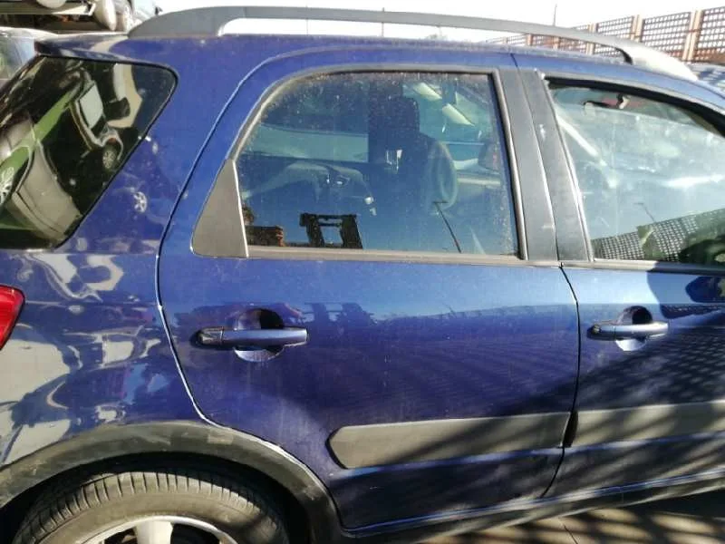 Puerta Trasera Derecha para Suzuki Sx4 Rw (Ey)