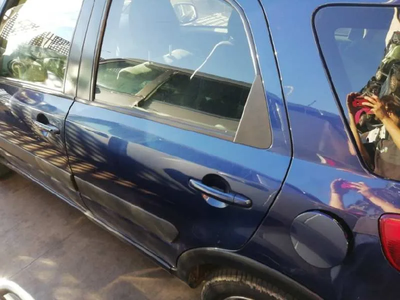 Puerta Trasera Izquierda para Suzuki Sx4 Rw (Ey)
