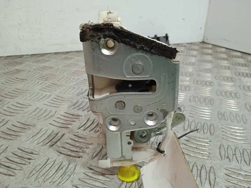 Cerradura Puerta Trasera Derecha para Suzuki Sx4 Rw (Ey)