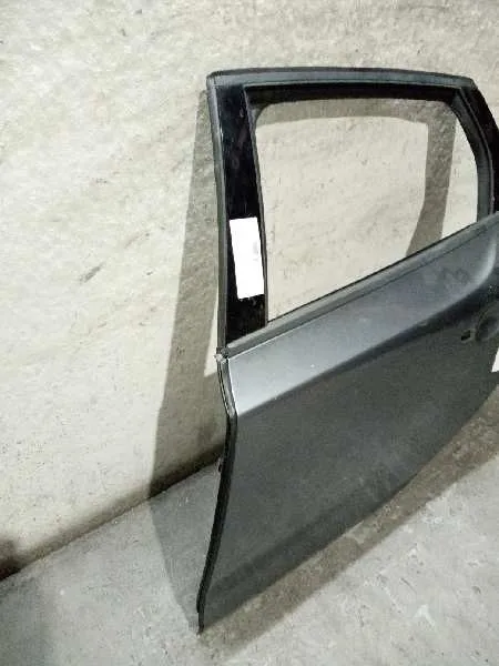 Puerta Trasera Izquierda para Volvo V40