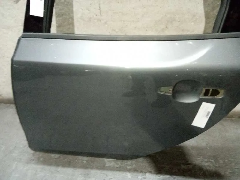 Puerta Trasera Izquierda para Volvo V40