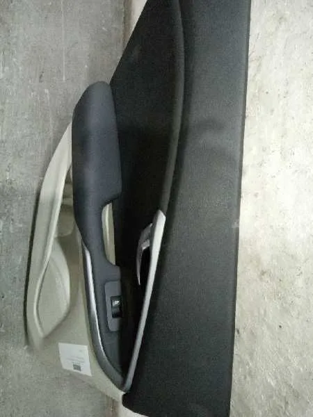 Guarnecido Puerta Trasera Izquierda para Volvo V40