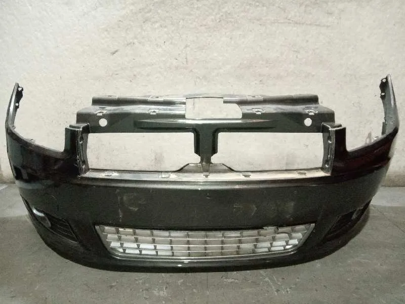 Paragolpes Delantero para Fiat Linea (110)