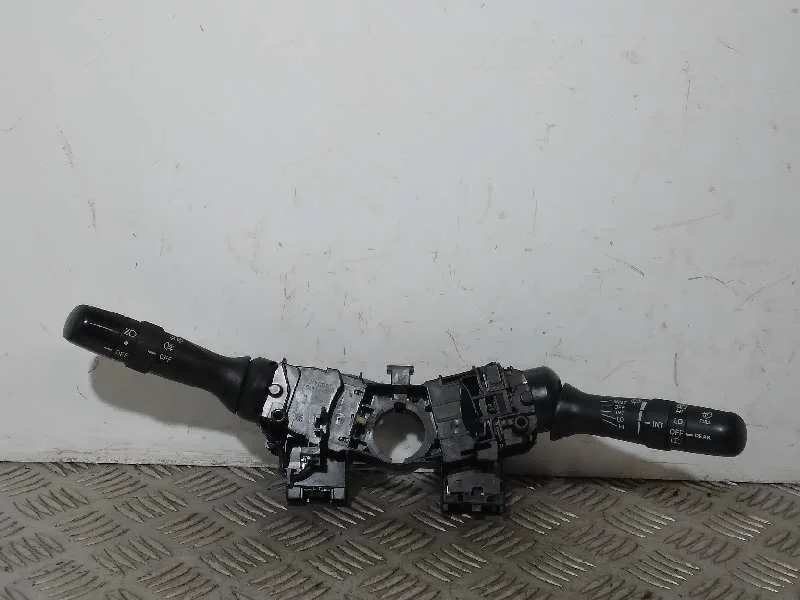 Mando Multifuncion para Toyota Auris