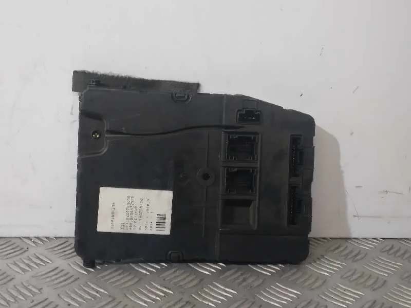 Centralita Bsi para Renault Megane Ii Berlina 5P