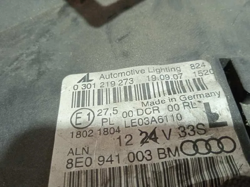 Faro Izquierdo para Audi A4 Avant (8E)
