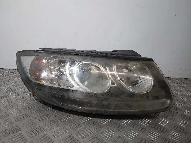 Faro Derecho para Hyundai Santa Fe (Bm)
