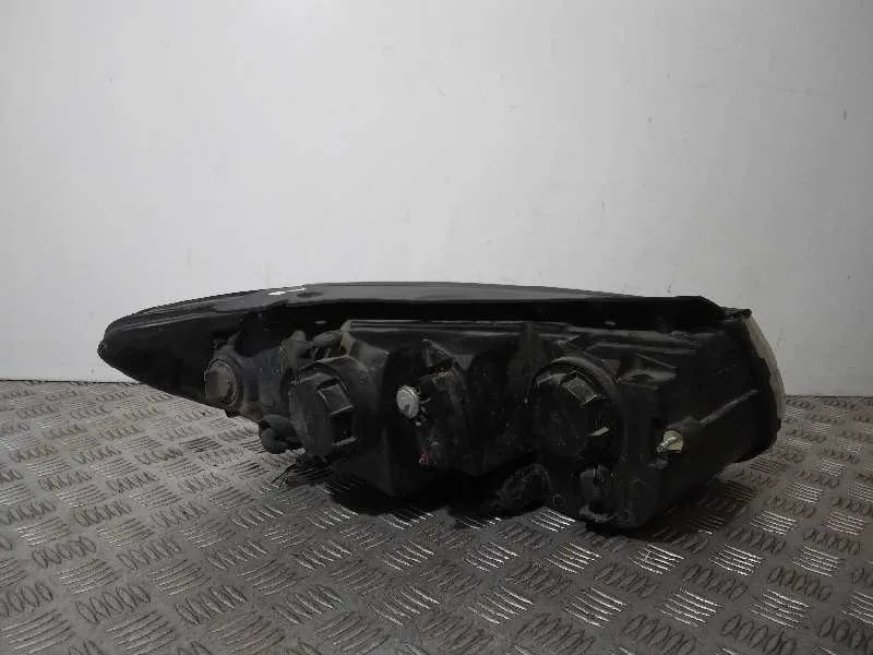Faro Izquierdo para Hyundai Santa Fe (Bm)