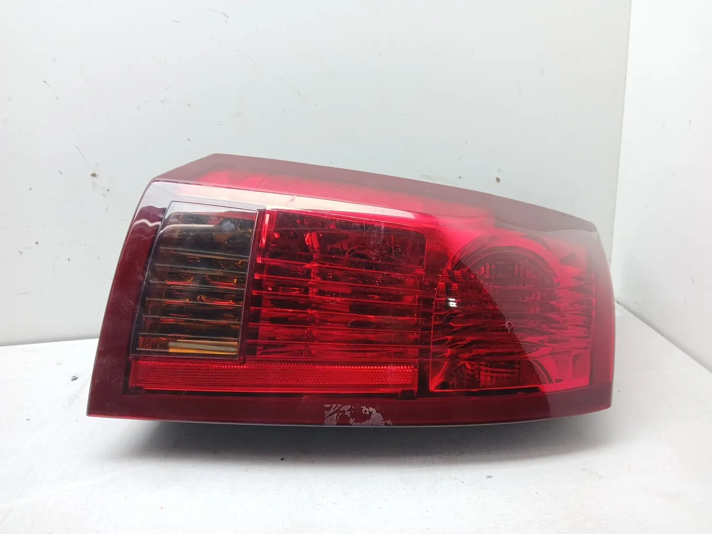 Piloto Trasero Izquierdo para Cadillac Cts