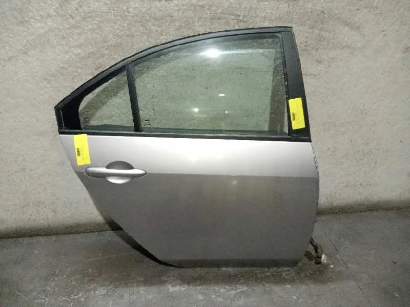 Puerta Trasera Derecha para Nissan Primera Berlina (P12)