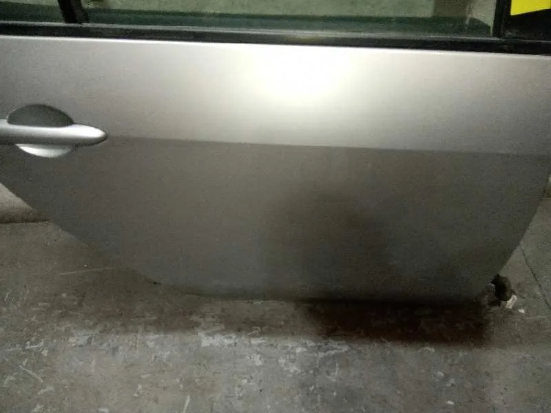 Puerta Trasera Derecha para Nissan Primera Berlina (P12)
