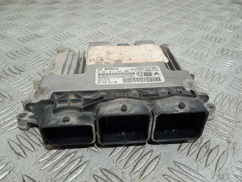Centralita Motor Uce para Citroën C4 Lim.