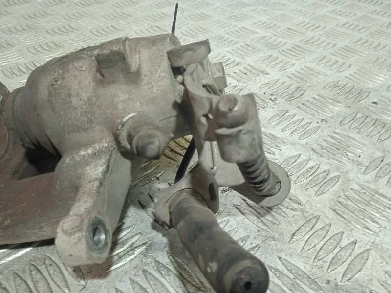 Pinza Freno Trasera Derecha para Audi A3 (8P)