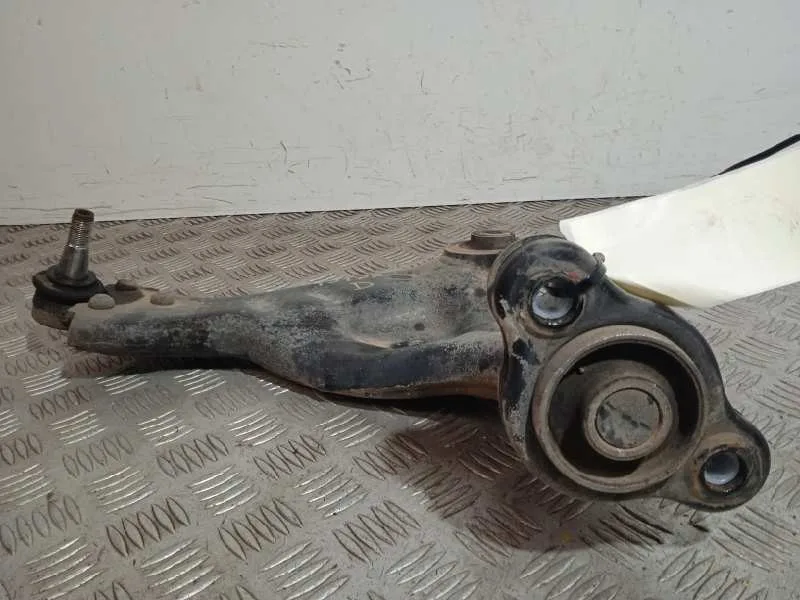 Brazo Suspension Inferior Delantero Derecho para Mercedes-Benz Vito Kasten