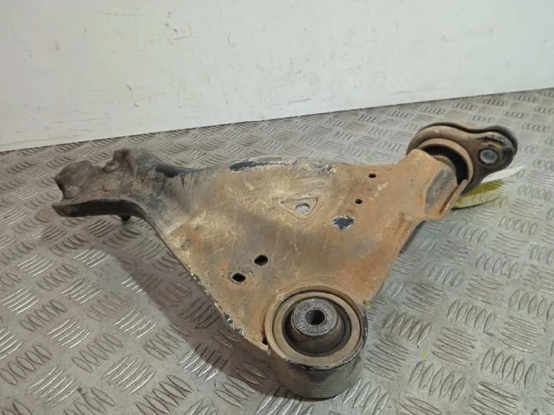 Brazo Suspension Inferior Delantero Derecho para Mercedes-Benz Vito Kasten