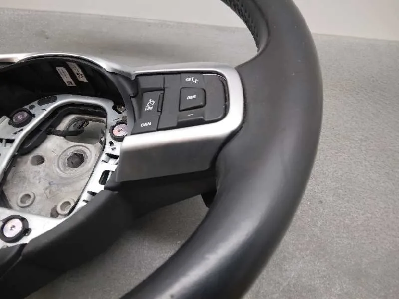 Volante para Jaguar Xe