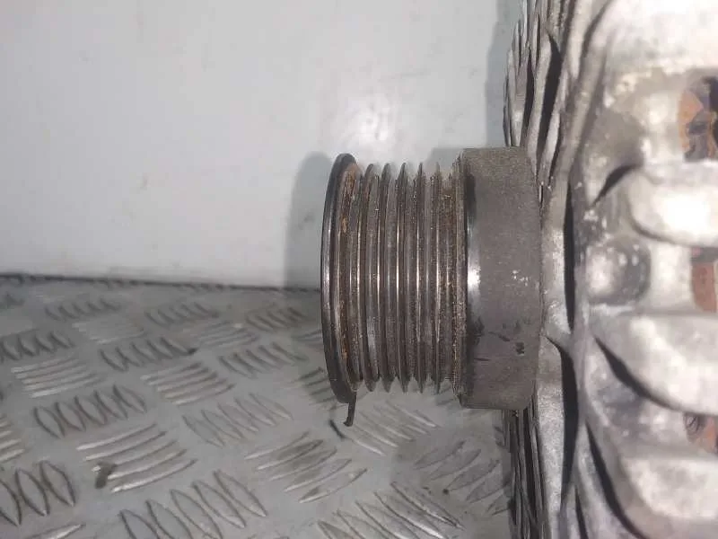 Alternador para Mercedes-Benz Sprinterii Caja Cerrada (Desde 01.06)