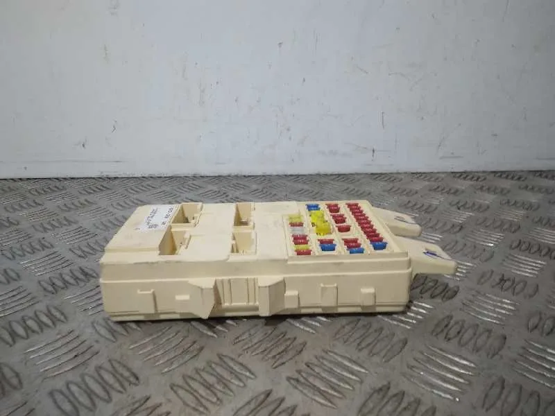Caja Reles / Fusibles para Ssangyong Tivoli