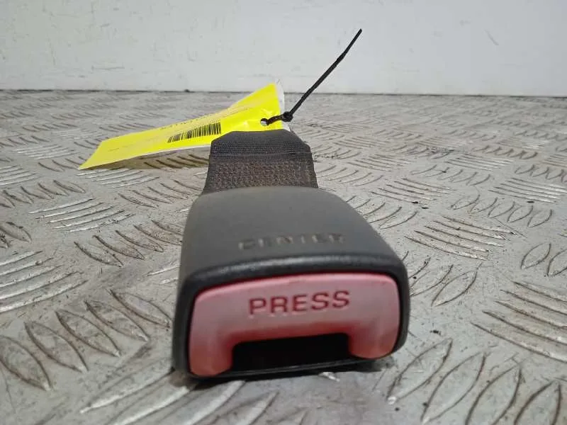 Enganche Cinturon para Toyota Yaris (Ksp9/Scp9/Nlp9)