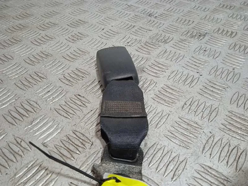 Enganche Cinturon para Toyota Yaris (Ksp9/Scp9/Nlp9)