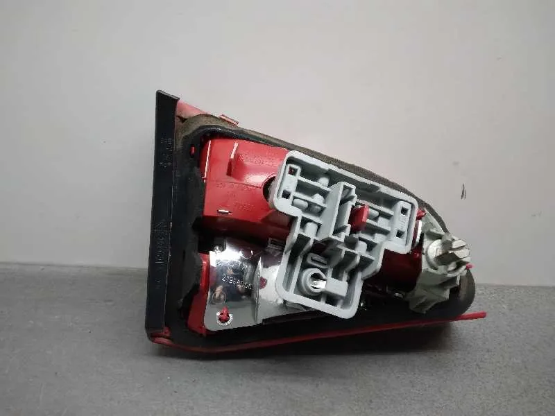Piloto Trasero Derecho Interior para Audi A4 Avant (8K5) (2008)