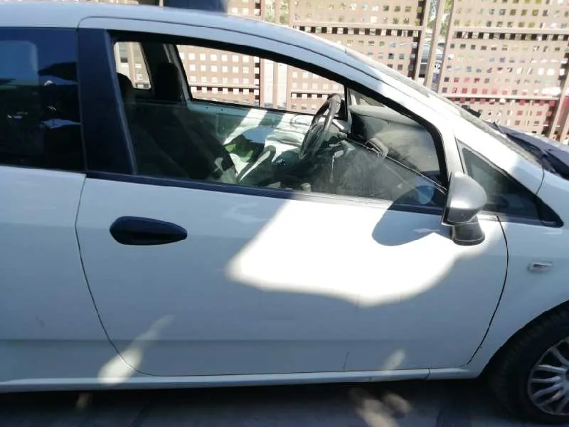 Puerta Delantera Derecha para Fiat Punto (Evo) (199)