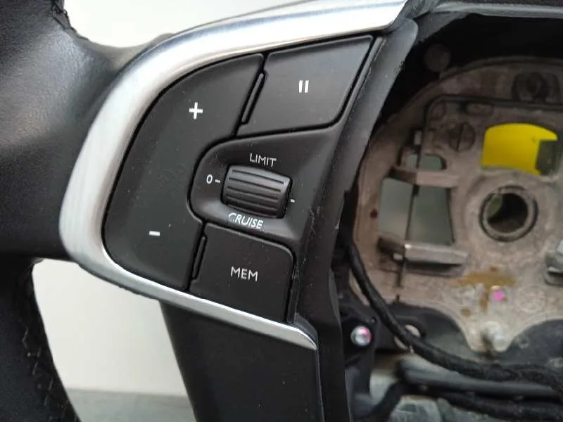 Volante para Citroën C4 Lim.
