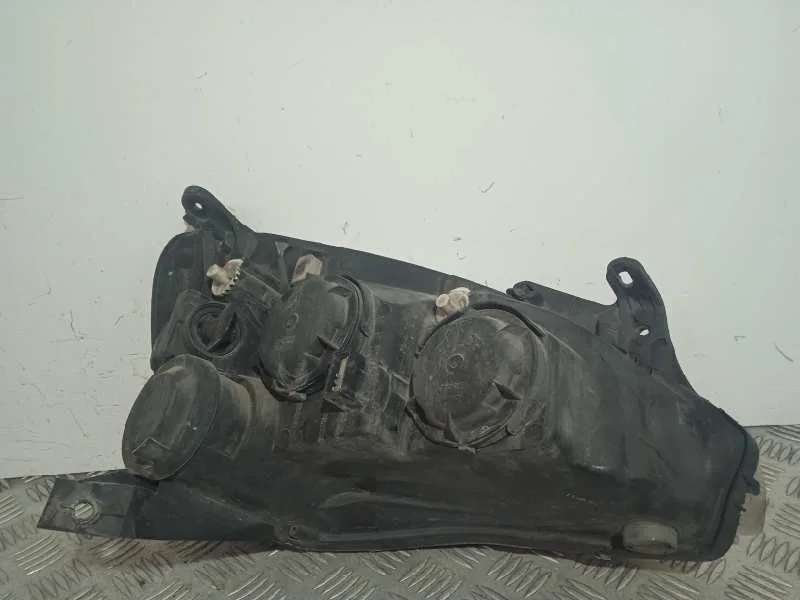 Faro Izquierdo para Opel Corsa C