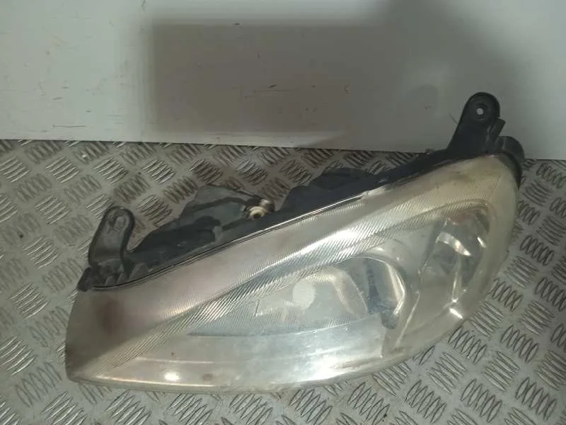 Faro Izquierdo para Opel Corsa C