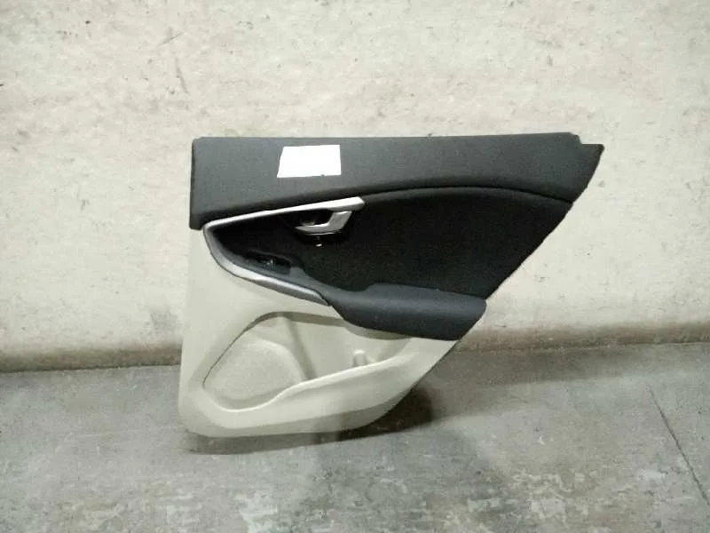Guarnecido Puerta Trasera Derecha para Volvo V40