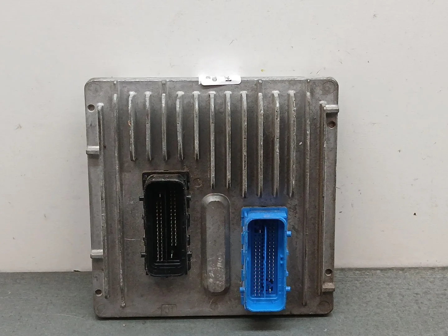 Centralita Motor Uce para Opel Corsa E