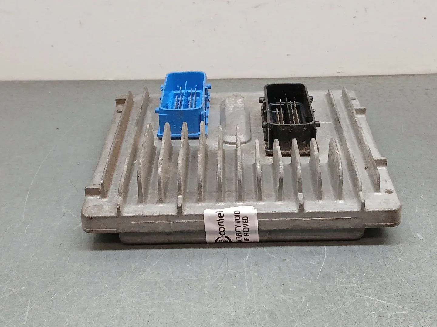 Centralita Motor Uce para Opel Corsa E
