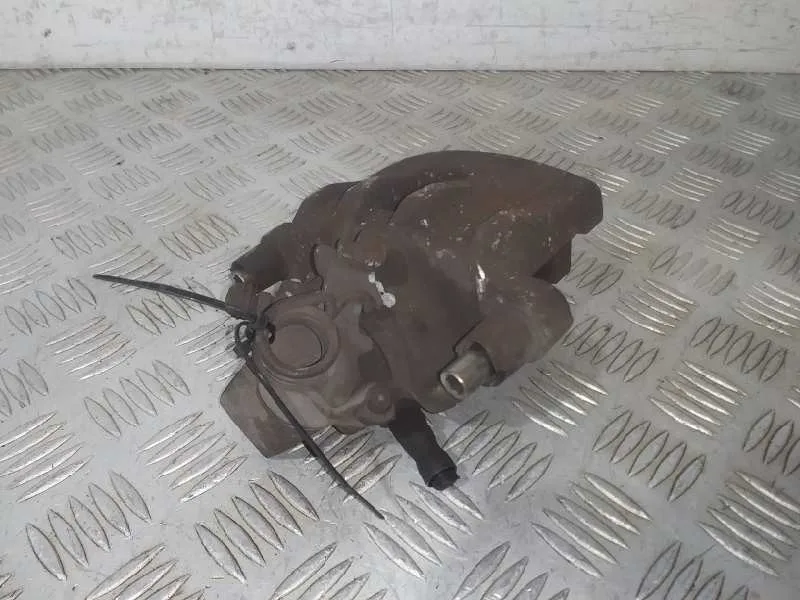 Pinza Freno Trasera Izquierda para Ford Focus Lim. (Cb8)