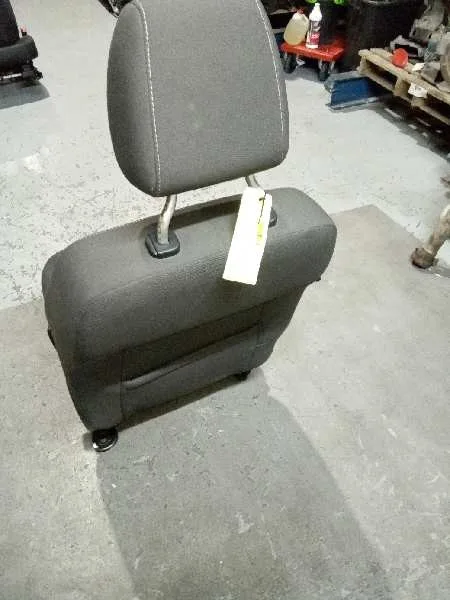 Asiento Delantero Derecho para Ford Focus Lim. (Cb8)