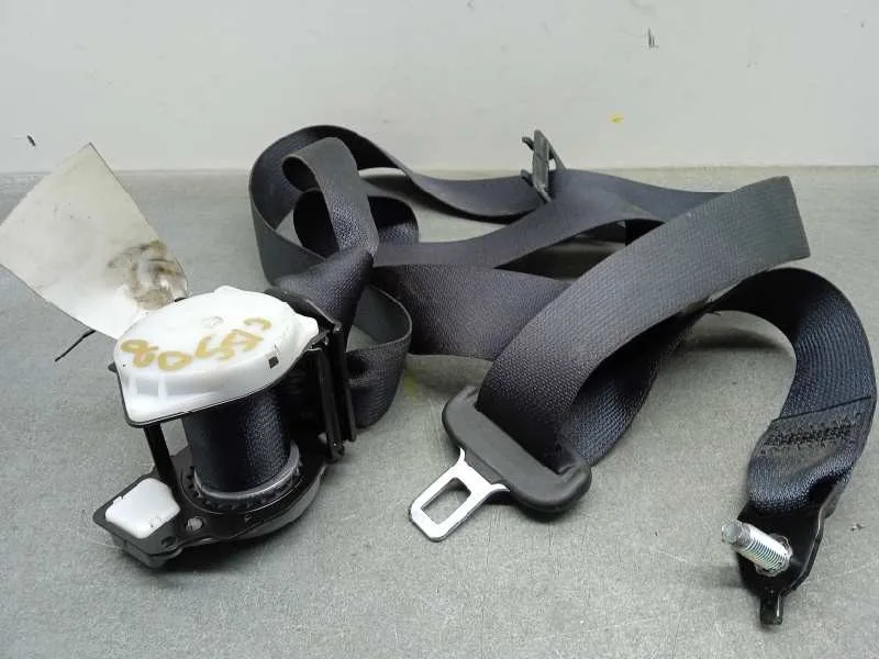 Cinturon Seguridad Trasero Derecho para Infiniti Q50