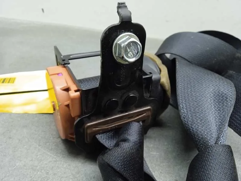 Cinturon Seguridad Trasero Central para Infiniti Q50