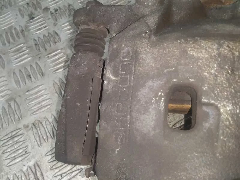 Pinza Freno Delantera Izquierda para Infiniti Q50