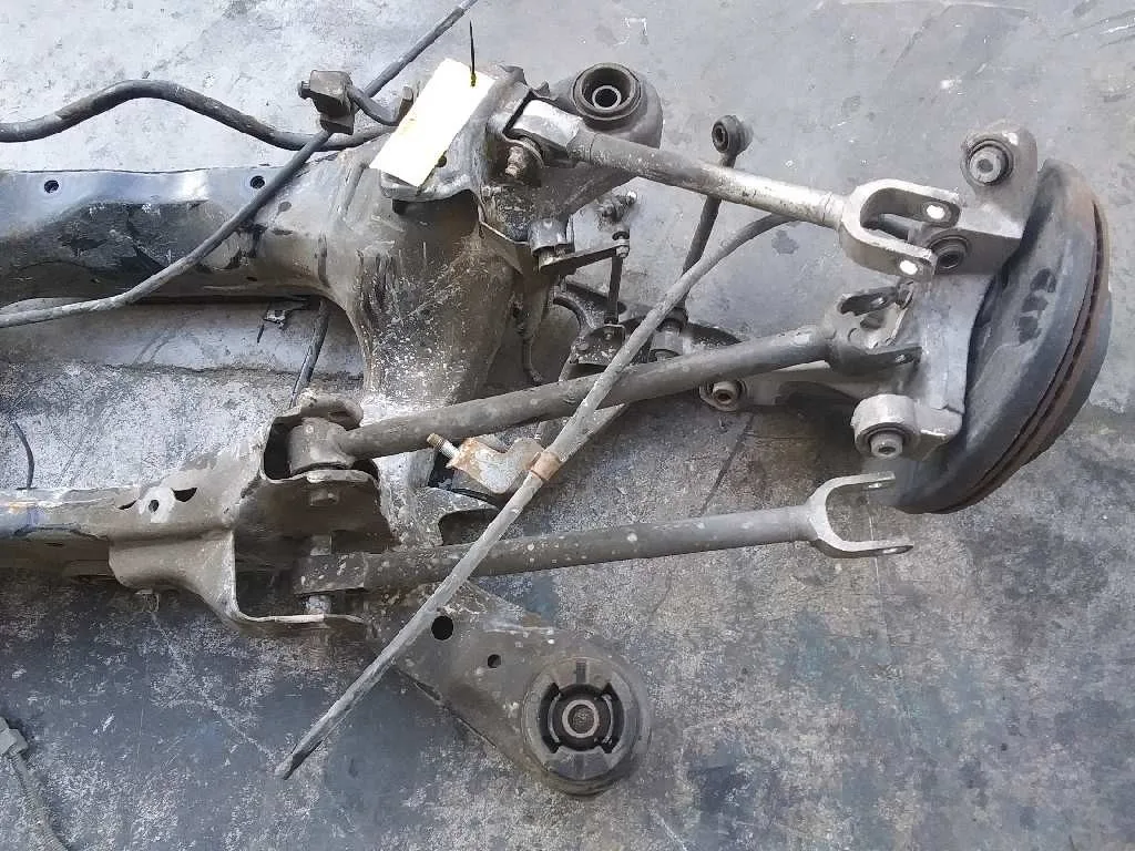 Puente Trasero para Infiniti Q50