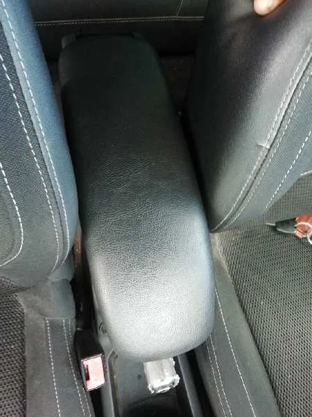Apoyabrazos Central para Citroën Ds3