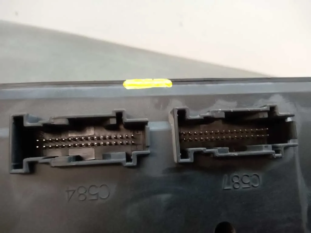Caja Reles / Fusibles para Land Rover Evoque